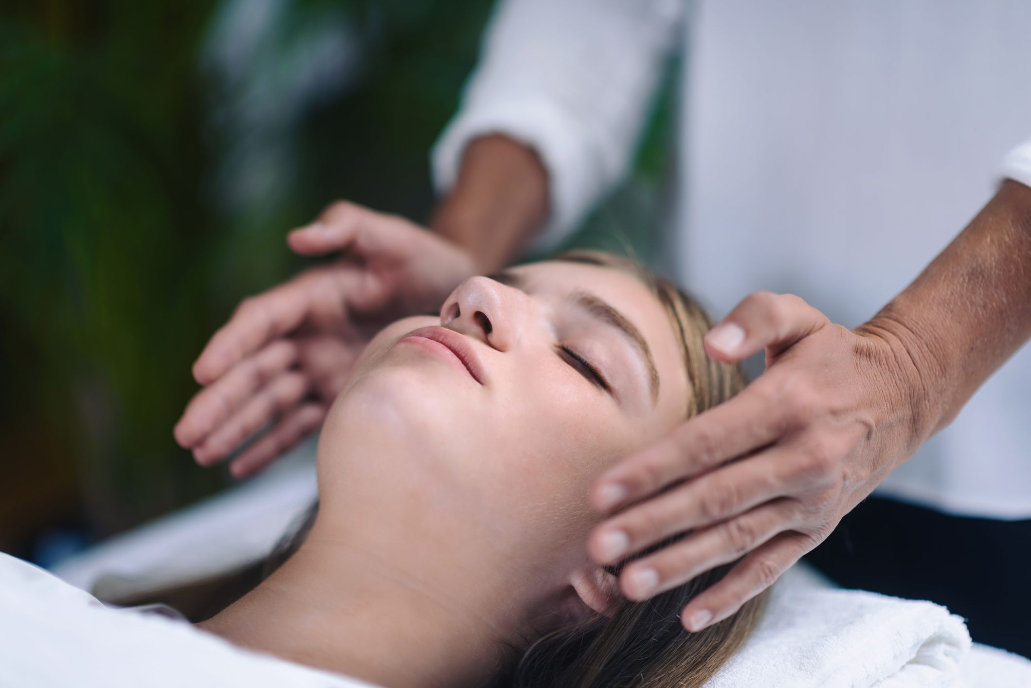 Unlocking Healing Energies - A Journey Through Reiki Lessons